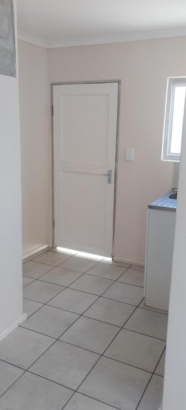 2 Bedroom Property for Sale in De Almeida Western Cape